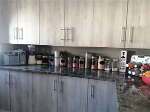 3 Bed Apartment in Algoa Park