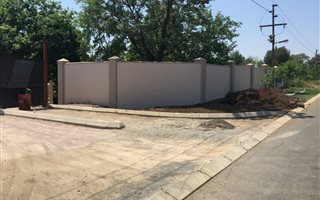 1 Bedroom Townhouse in Rietfontein