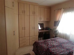 2 Bed Apartment in Woodhurst