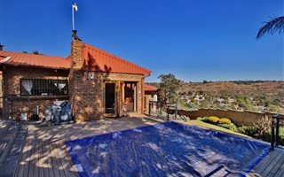 3 Bedroom House in Kloofendal