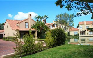 4 Bedroom Apartment in Seaside Longships