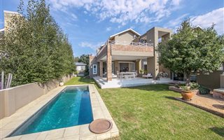 3 Bedroom House in Helderfontein Estate