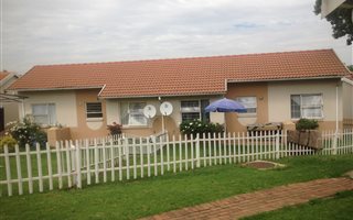 3 Bedroom Townhouse in Rembrandt Park