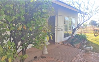 2 Bedroom Flat in Muldersdrift