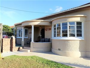3 Bed House in Bothasrus