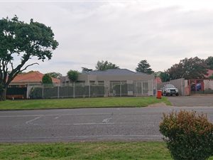 430 m² Office Space in Greenside