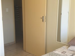 2 Bed Apartment in Paramount Estate