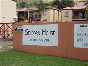 2 Bed Apartment in Suiderberg