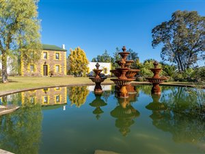 8 Bed House in Willowmore