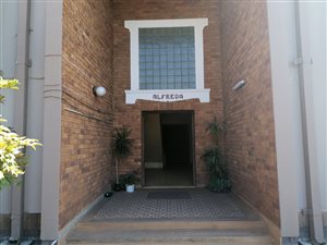1 Bed Apartment in Rustenburg Central