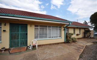 4 Bedroom House in Steel Park