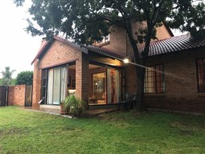 3 Bed House in Zwartkop Golf Estate