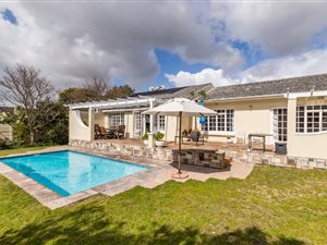 3 Bed House in Constantia