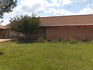 3 Bed House in Rosashof