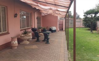 3 Bedroom House in Randfontein South