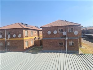 3 Bed Apartment in Waterval East