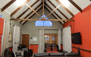 3 Bedroom Apartment in Eldoraigne