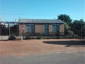 2 Bed House in Mabopane