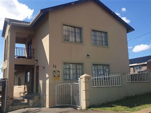 4 Bed House in Woodlands