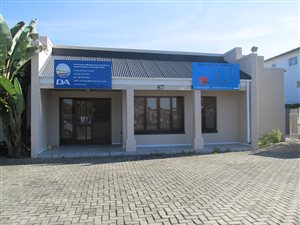 522 m² Office Space in George Central