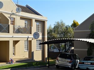 2.5 Bed Cluster in Erasmuskloof