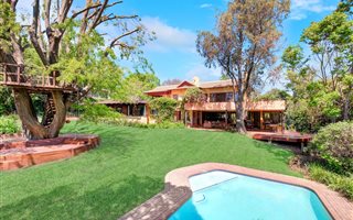 5 Bedroom House in Glenadrienne