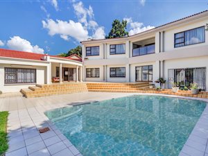 6 Bed House in Bedfordview