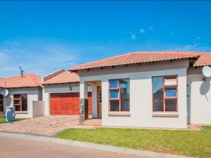 2 Bed House in Vanderbijlpark SE8