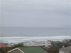 3 Bed House in Outeniqua Strand