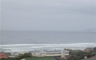 3 Bedroom House in Outeniqua Strand