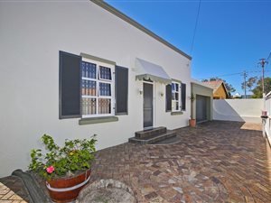 3 Bed House in Rondebosch East