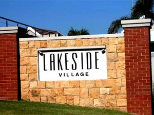 2 Bed Apartment in Eagle Canyon Golf Estate