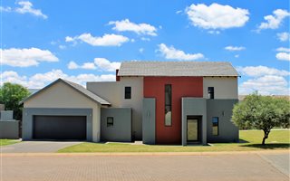 4 Bedroom House in Copperleaf