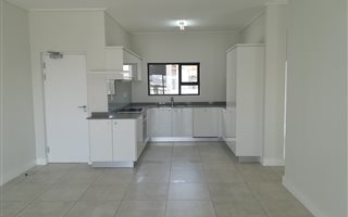 2 Bedroom House in Waterfall Estate