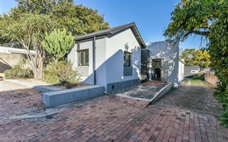 1276 m² Commercial space in Parkhurst