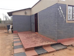 2 Bed House in Tshepisong