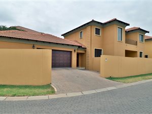 4 Bed Cluster in Fourways