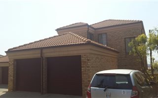 3 Bedroom Duplex in Amorosa