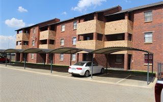 2 Bedroom Apartment in Alan Manor