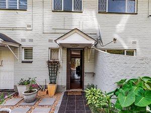 2 Bed Duplex in Hillcrest Central