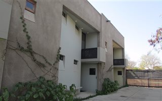161 m² Commercial space in Bo Dorp