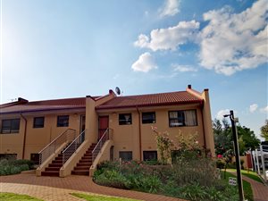 3 Bed Apartment in Bedfordview