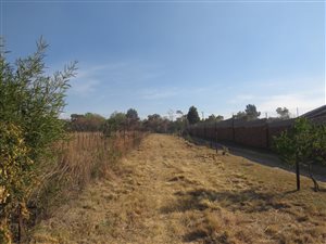 8844 m² Land available in President Park