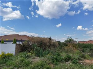 400 m² Land available in Karen Park
