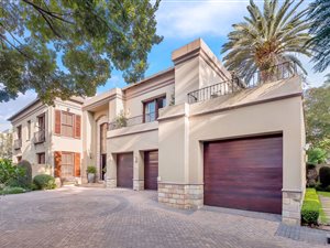 4 Bed House in Saxonwold