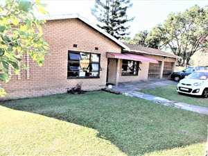 4 Bed House in Mount Vernon