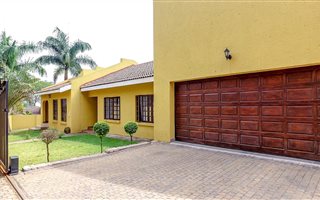 4 Bedroom House in White River Central