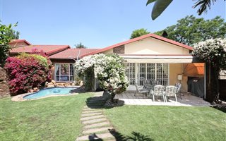 3 Bedroom Townhouse in Gallo Manor