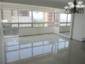 2 Bed Apartment in North Beach