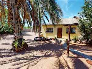 4 Bed House in Upington